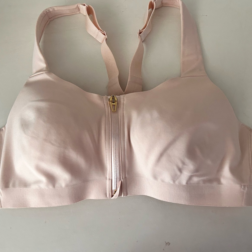 VS Sports bra
